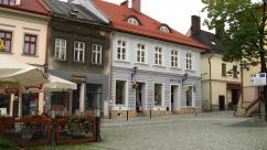 Plac ZWM na starych zdjęciach: Od katastrofy budowlanej do nowego oblicza bielskiego Rynku