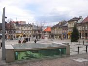 Plac ZWM na starych zdjęciach: Od katastrofy budowlanej do nowego oblicza bielskiego Rynku