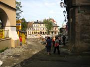 Plac ZWM na starych zdjęciach: Od katastrofy budowlanej do nowego oblicza bielskiego Rynku