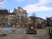 Plac ZWM na starych zdjęciach: Od katastrofy budowlanej do nowego oblicza bielskiego Rynku