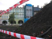 Plac ZWM na starych zdjęciach: Od katastrofy budowlanej do nowego oblicza bielskiego Rynku