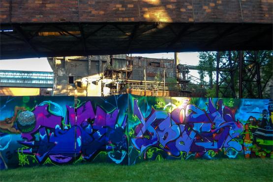 Murale i graffiti, malowanie miasta w świetle i w mroku prawa