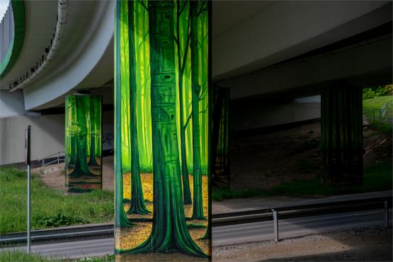 Las pod estakadą, król na ścianie i przystanek z duszą – muralowy przewodnik po Bielsku Las pod estakadą, król na ścianie i przystanek z duszą – muralowy przewodnik po Bielsku
