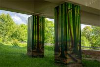 Las pod estakadą, król na ścianie i przystanek z duszą – muralowy przewodnik po Bielsku Las pod estakadą, król na ścianie i przystanek z duszą – muralowy przewodnik po Bielsku