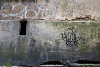 Las pod estakadą, król na ścianie i przystanek z duszą – muralowy przewodnik po Bielsku Las pod estakadą, król na ścianie i przystanek z duszą – muralowy przewodnik po Bielsku