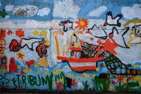 Las pod estakadą, król na ścianie i przystanek z duszą – muralowy przewodnik po Bielsku Las pod estakadą, król na ścianie i przystanek z duszą – muralowy przewodnik po Bielsku