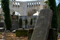 Cmentarze Żydowskie: Kamienne Świadectwa Historii i Pamięci