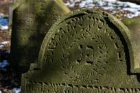 Cmentarze Żydowskie: Kamienne Świadectwa Historii i Pamięci