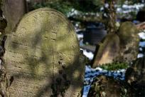 Cmentarze Żydowskie: Kamienne Świadectwa Historii i Pamięci