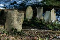 Cmentarze Żydowskie: Kamienne Świadectwa Historii i Pamięci