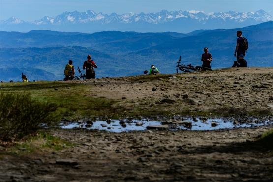 Beskid Śląski: Tajemnicze Ruiny Schroniska „Magura – Kąpielisko”