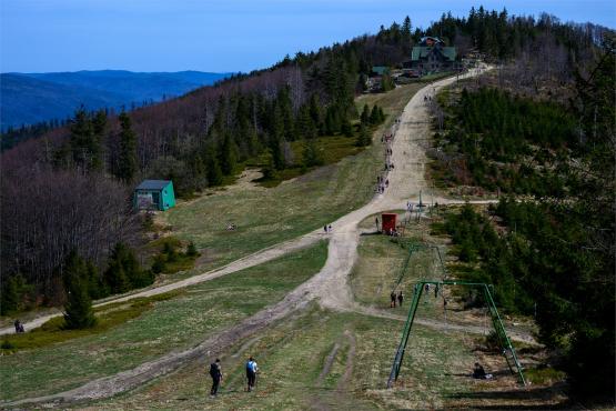 Beskid Śląski: Tajemnicze Ruiny Schroniska „Magura – Kąpielisko”