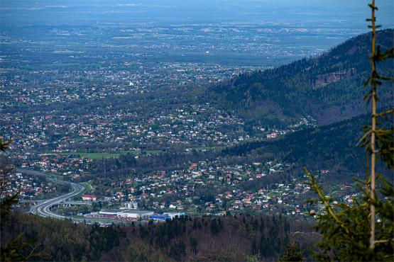 Beskid Śląski: Tajemnicze Ruiny Schroniska „Magura – Kąpielisko”