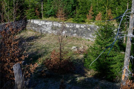 Beskid Śląski: Tajemnicze Ruiny Schroniska „Magura – Kąpielisko”