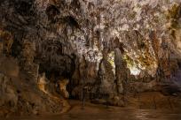 Jaskinia Postojna: Podziemne Królestwo Słowenii, Które Cię Zachwyci!