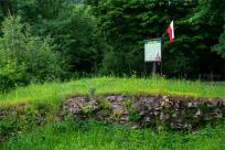 Zamek Wołek: Opowieść o Zapomnianej Twierdzy i Ciemnej Stronie Beskidu Małego