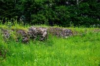 Zamek Wołek: Opowieść o Zapomnianej Twierdzy i Ciemnej Stronie Beskidu Małego