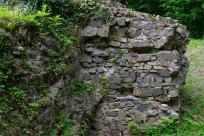 Zamek Wołek: Opowieść o Zapomnianej Twierdzy i Ciemnej Stronie Beskidu Małego