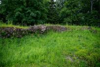 Zamek Wołek: Opowieść o Zapomnianej Twierdzy i Ciemnej Stronie Beskidu Małego