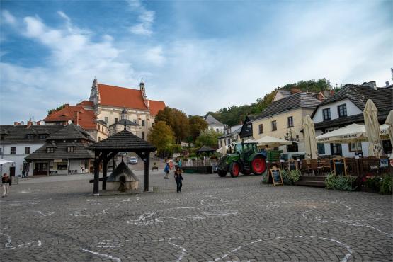 Kazimierz Dolny. Miasto, które pamięta więcej niż pokazuje...