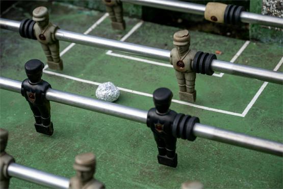 Strażnicy Beskidzkiej Puszczy: Kapliczki, demony i ryki jeleni