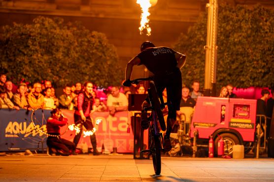 Piąte urodziny Happy Bike Beskidy – pierwszy dzień pełen ognia i rowerowej akrobatyki