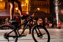 Piąte urodziny Happy Bike Beskidy – pierwszy dzień pełen ognia i rowerowej akrobatyki